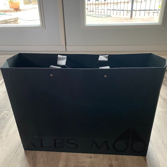 Large Moose Knuckles Shopping Bag - Picture 1 of 4